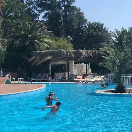 Tilkicik Yali Daireleri Yalikavak Lägenhet *